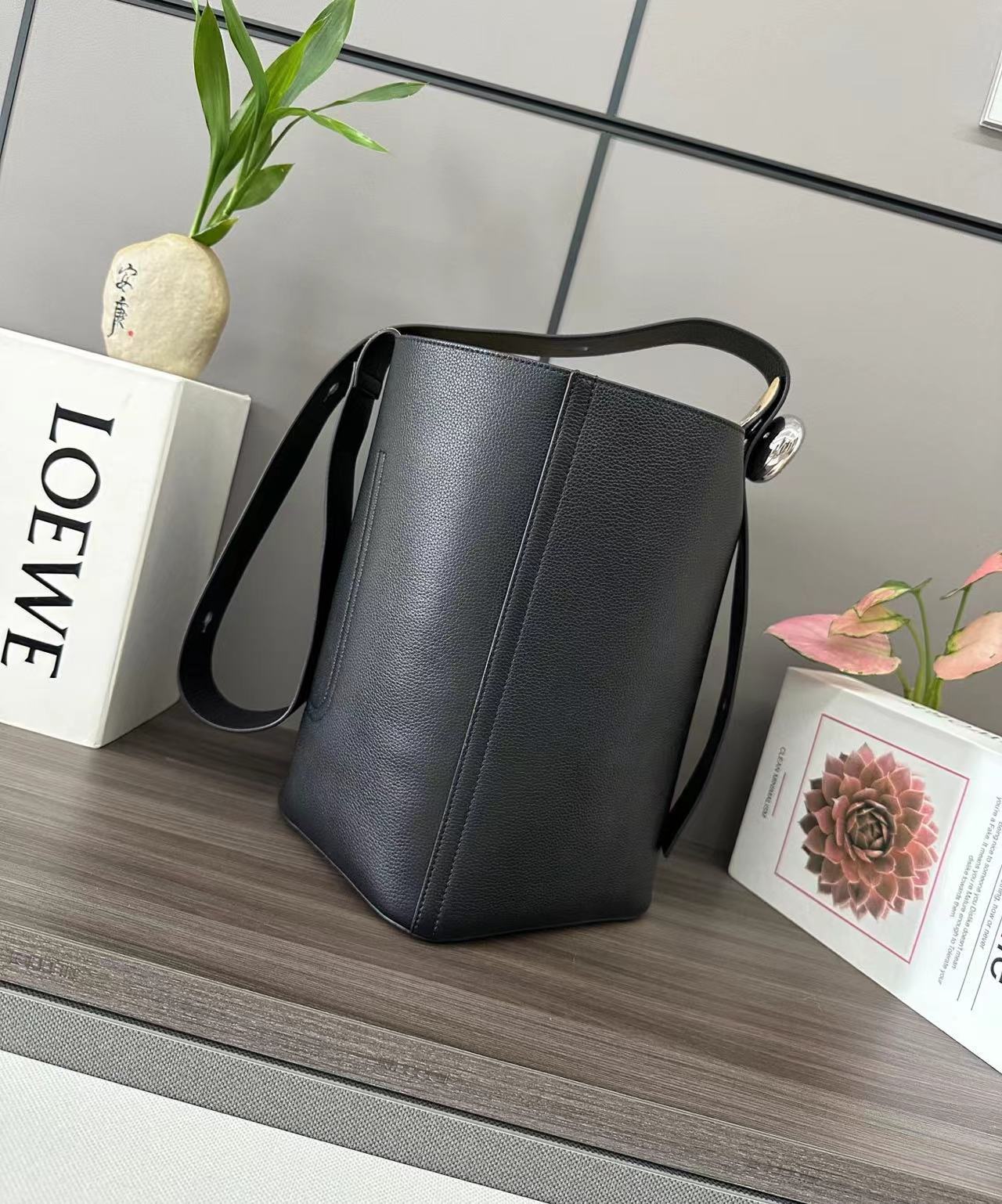 Loewe ロエベ バッグ