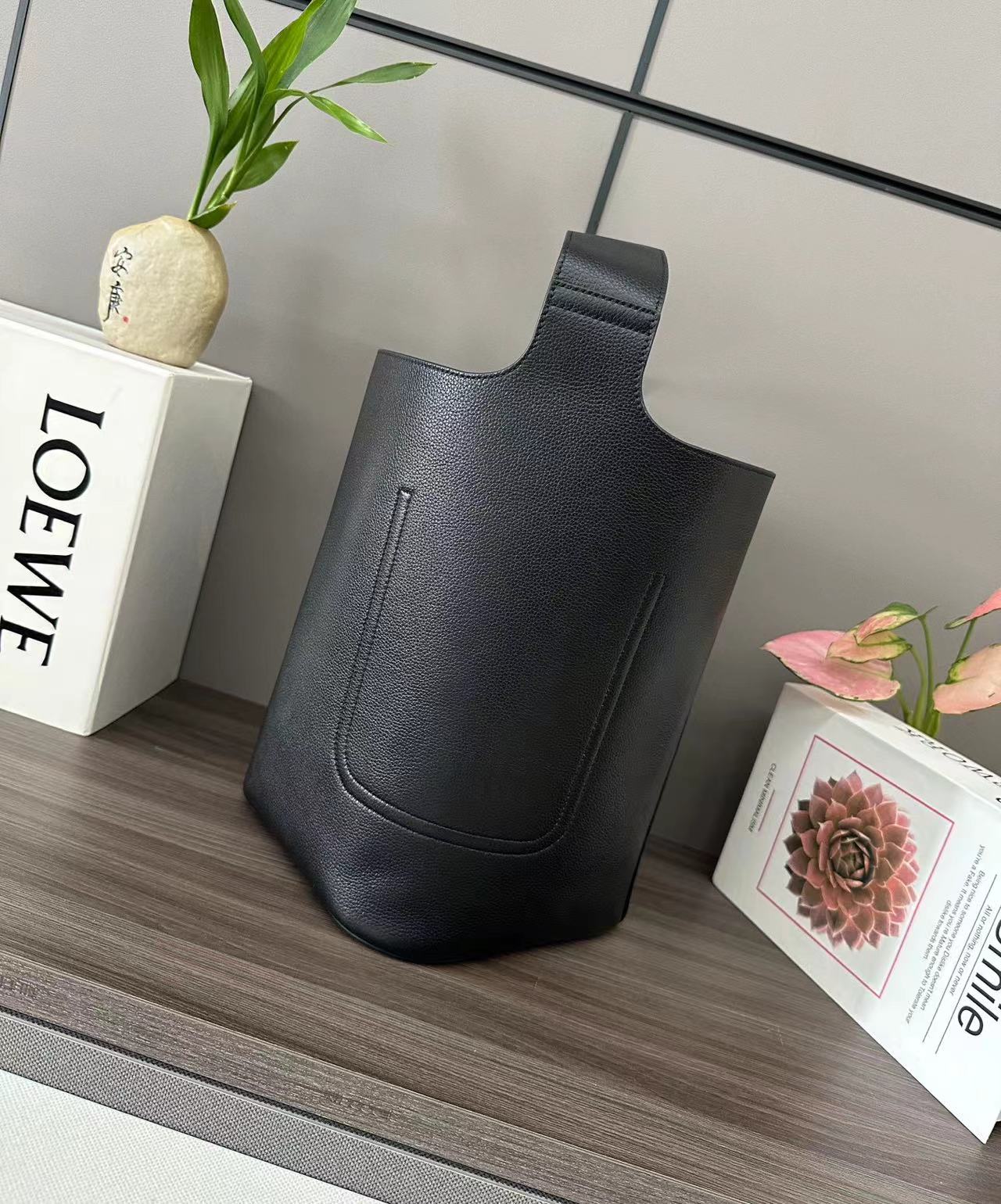 Loewe ロエベ バッグ