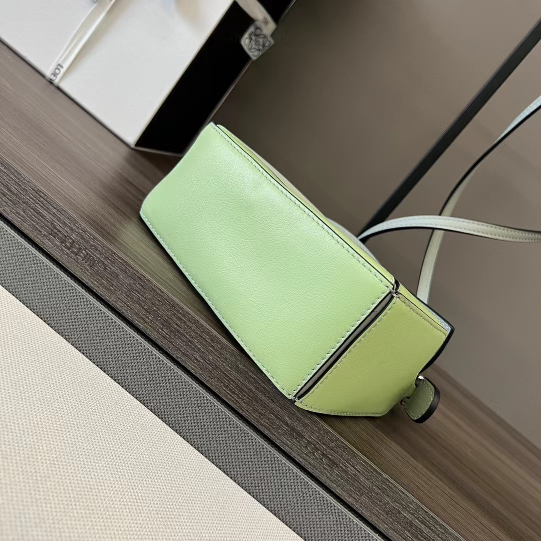 Loewe ロエベ バッグ