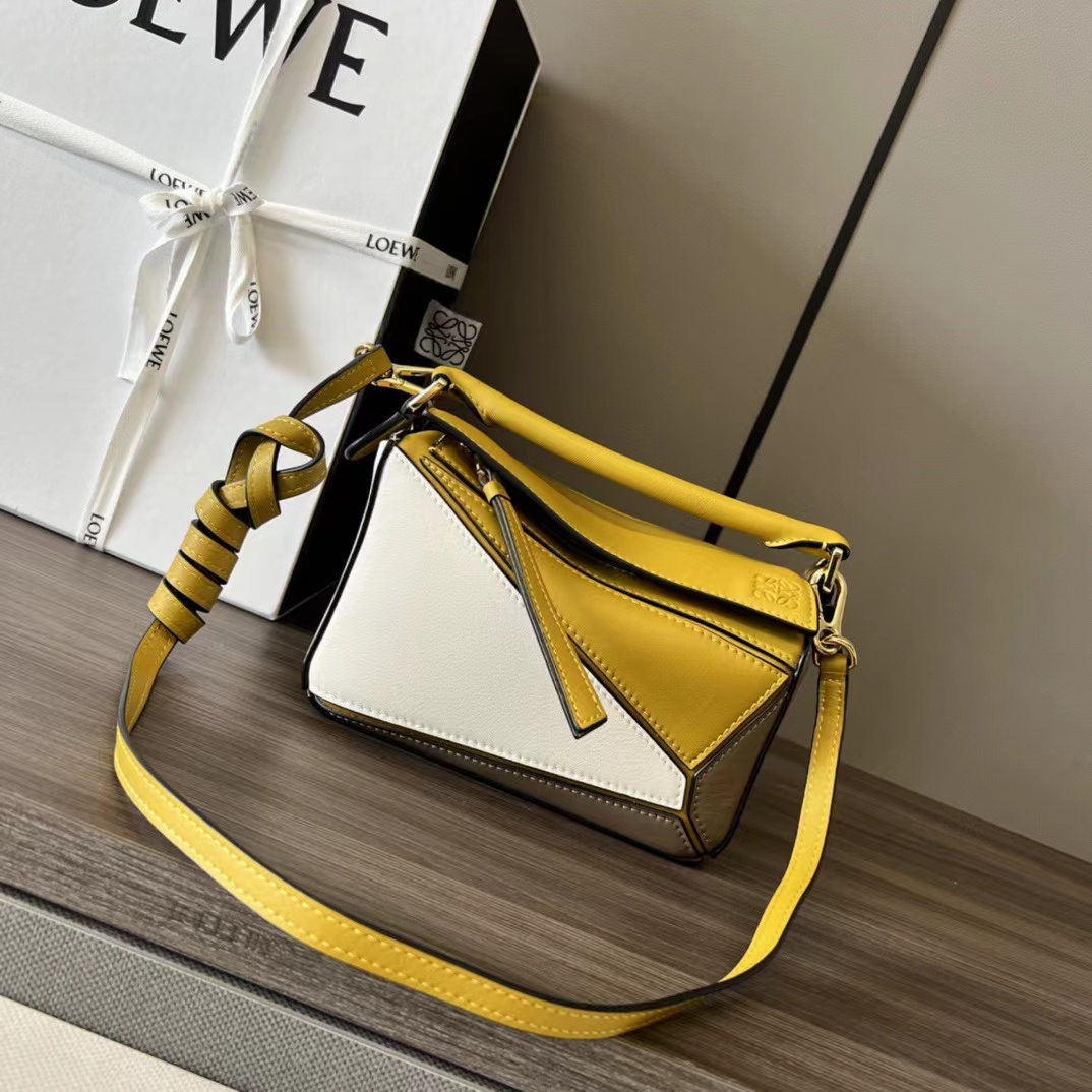 Loewe ロエベ バッグ