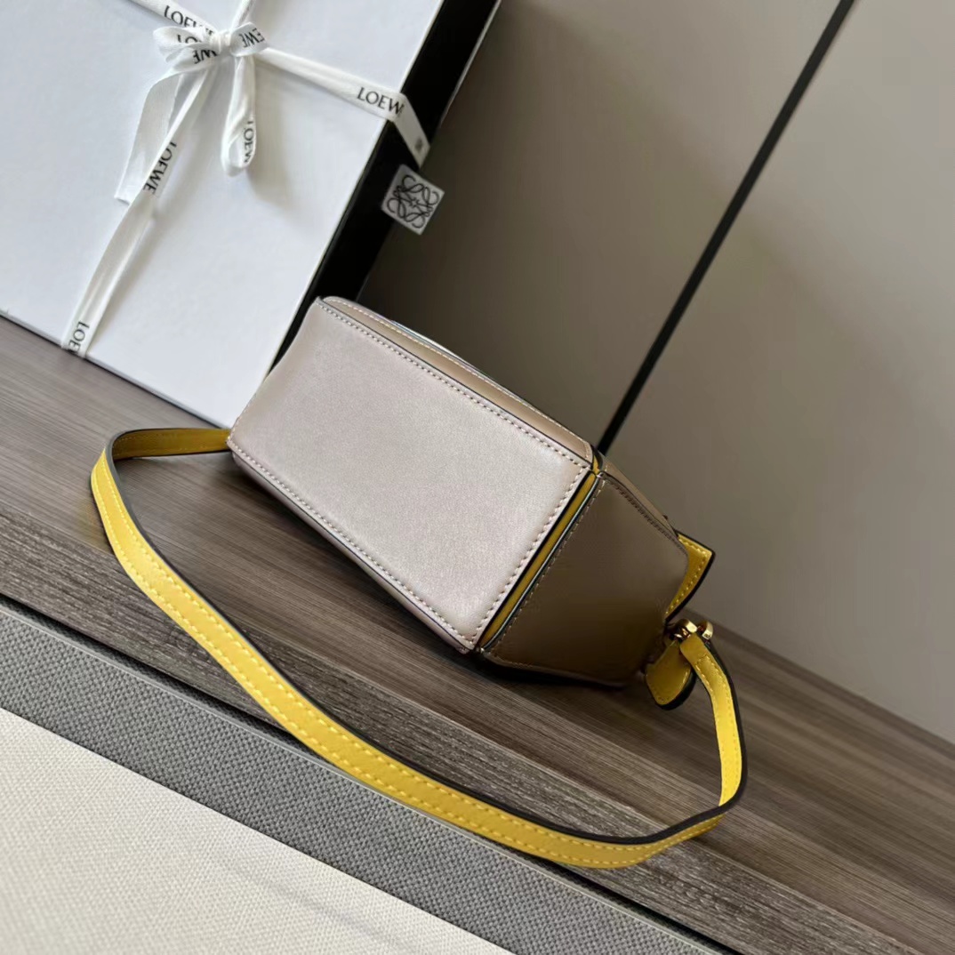 Loewe ロエベ バッグ