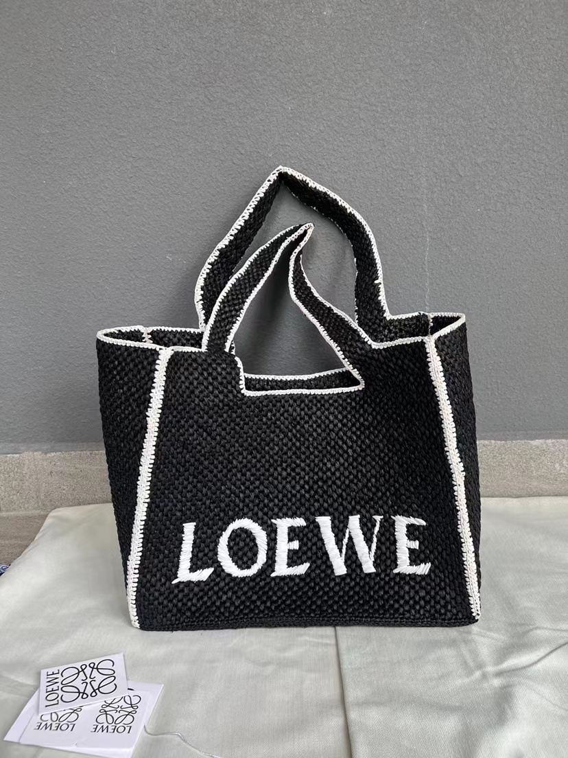 Loewe ロエベ バッグ