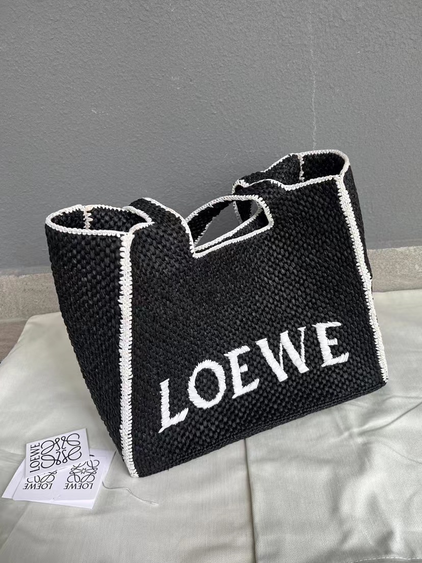 Loewe ロエベ バッグ