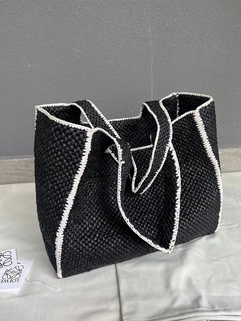 Loewe ロエベ バッグ