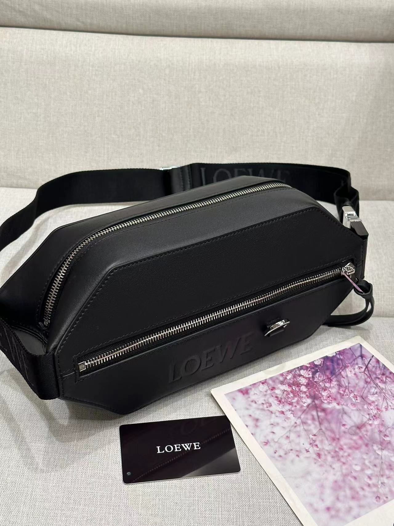 Loewe ロエベ バッグ