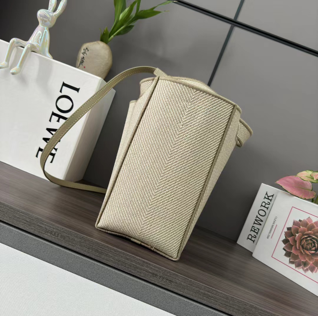 Loewe ロエベ バッグ