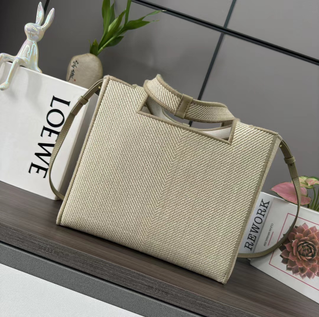 Loewe ロエベ バッグ