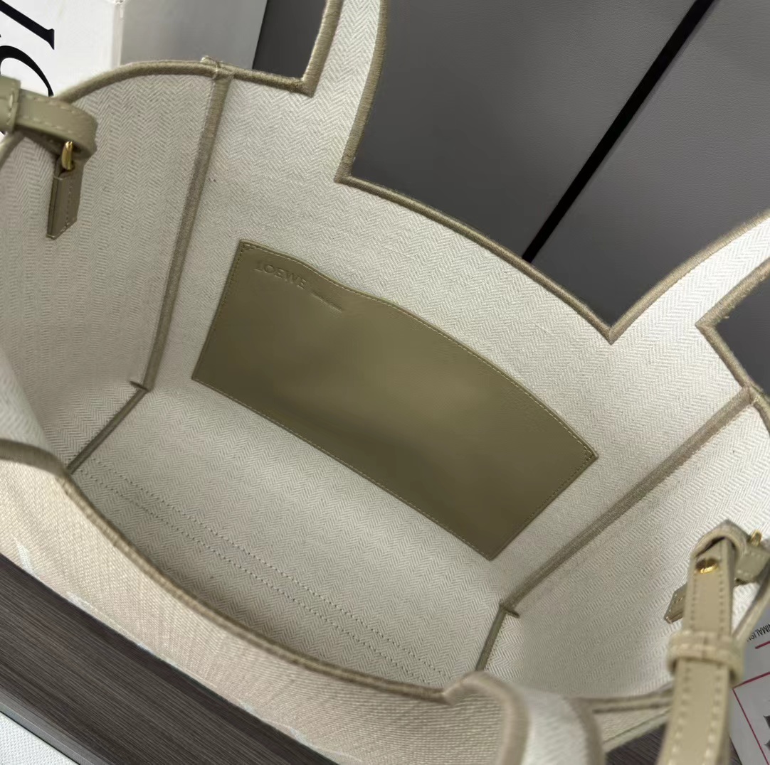 Loewe ロエベ バッグ