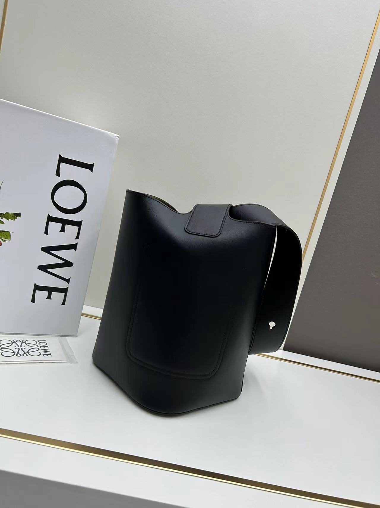 Loewe ロエベ バッグ