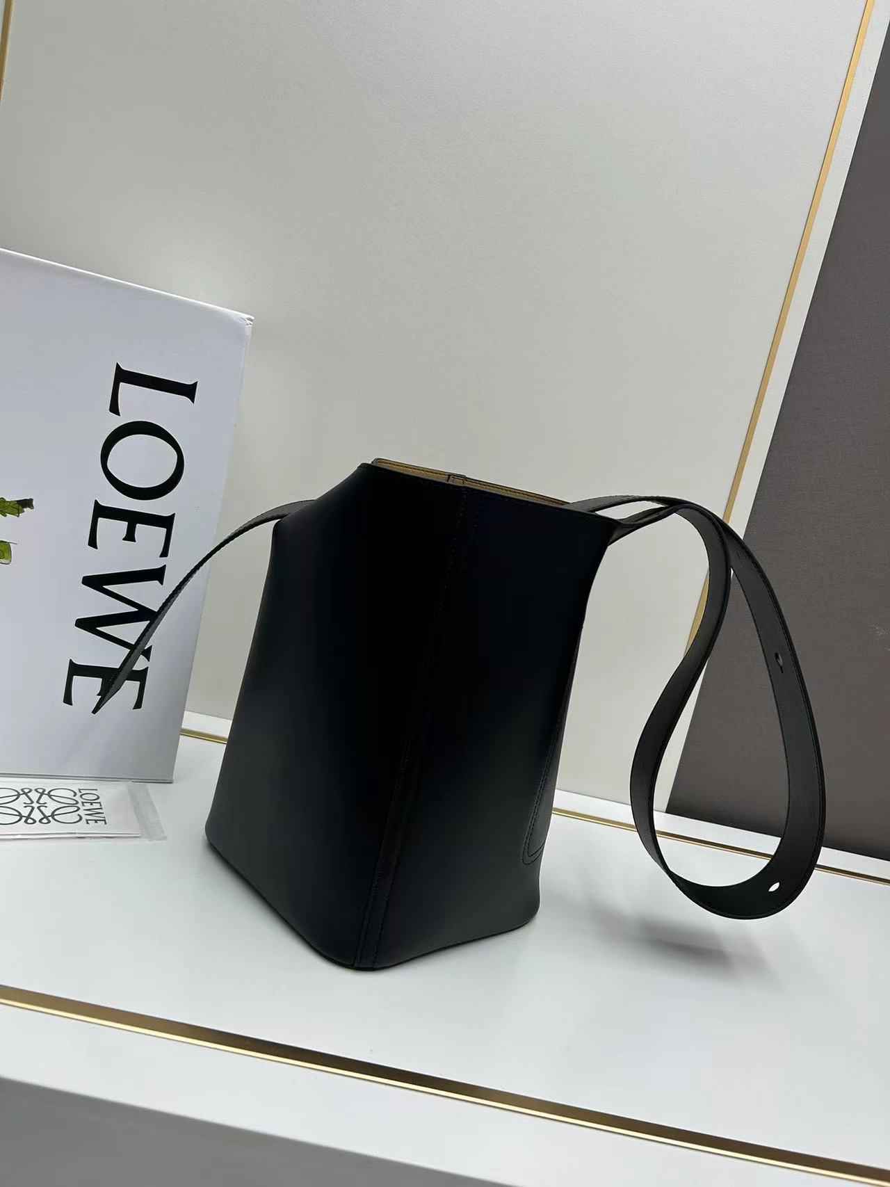 Loewe ロエベ バッグ