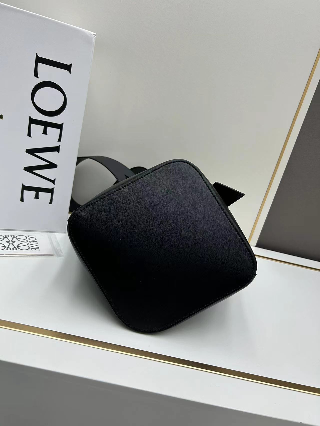 Loewe ロエベ バッグ
