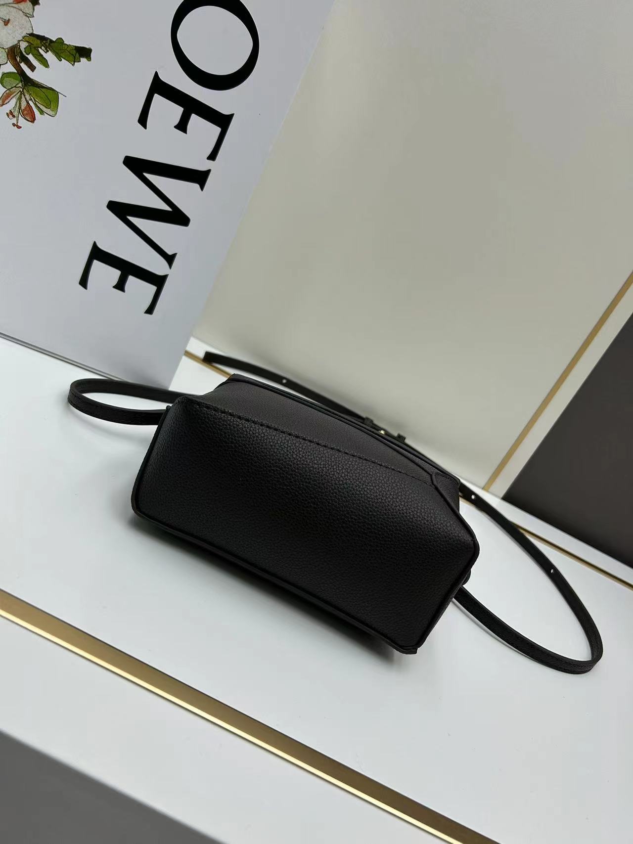 Loewe ロエベ バッグ