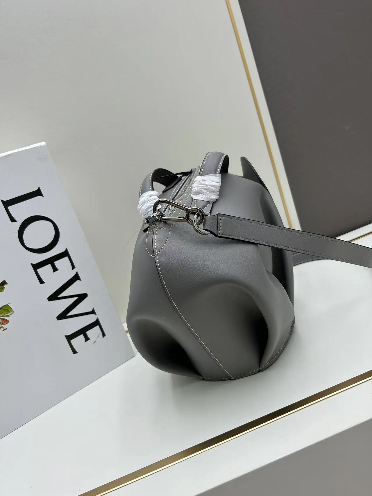 Loewe ロエベ バッグ