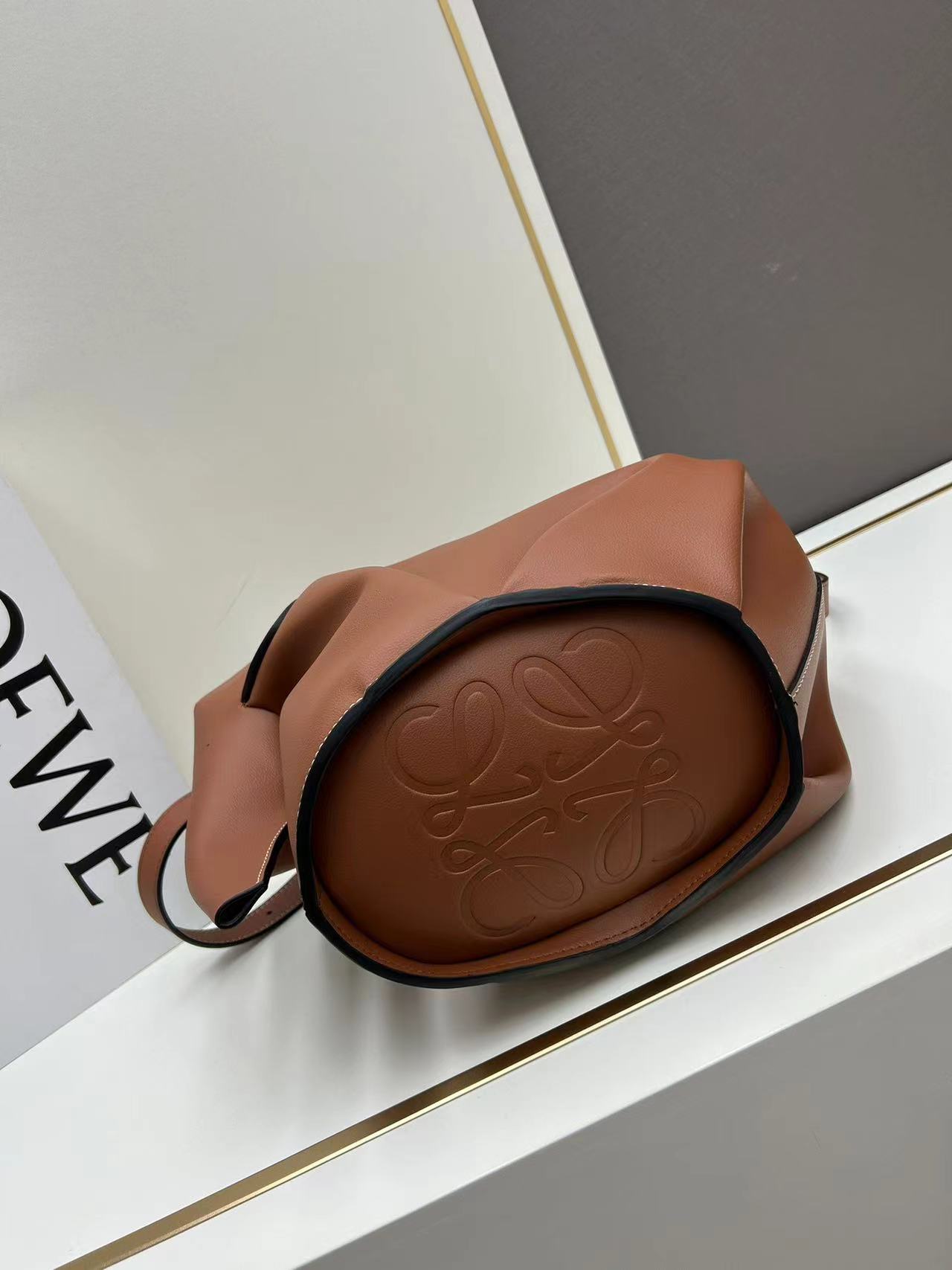 Loewe ロエベ バッグ