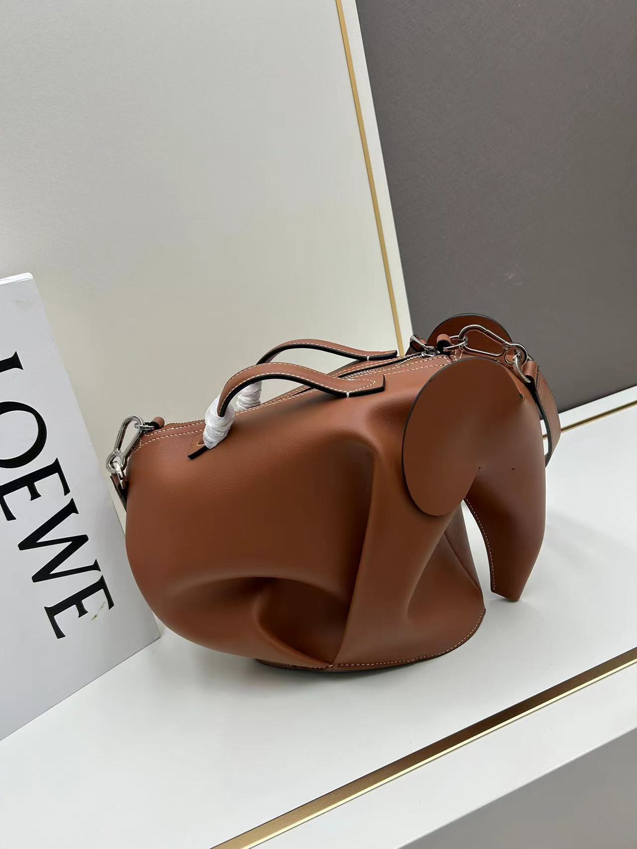 Loewe ロエベ バッグ