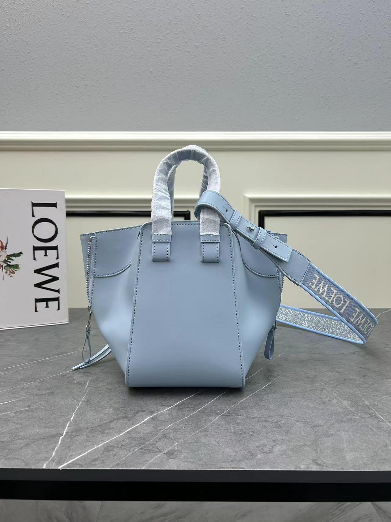 Loewe ロエベ バッグ