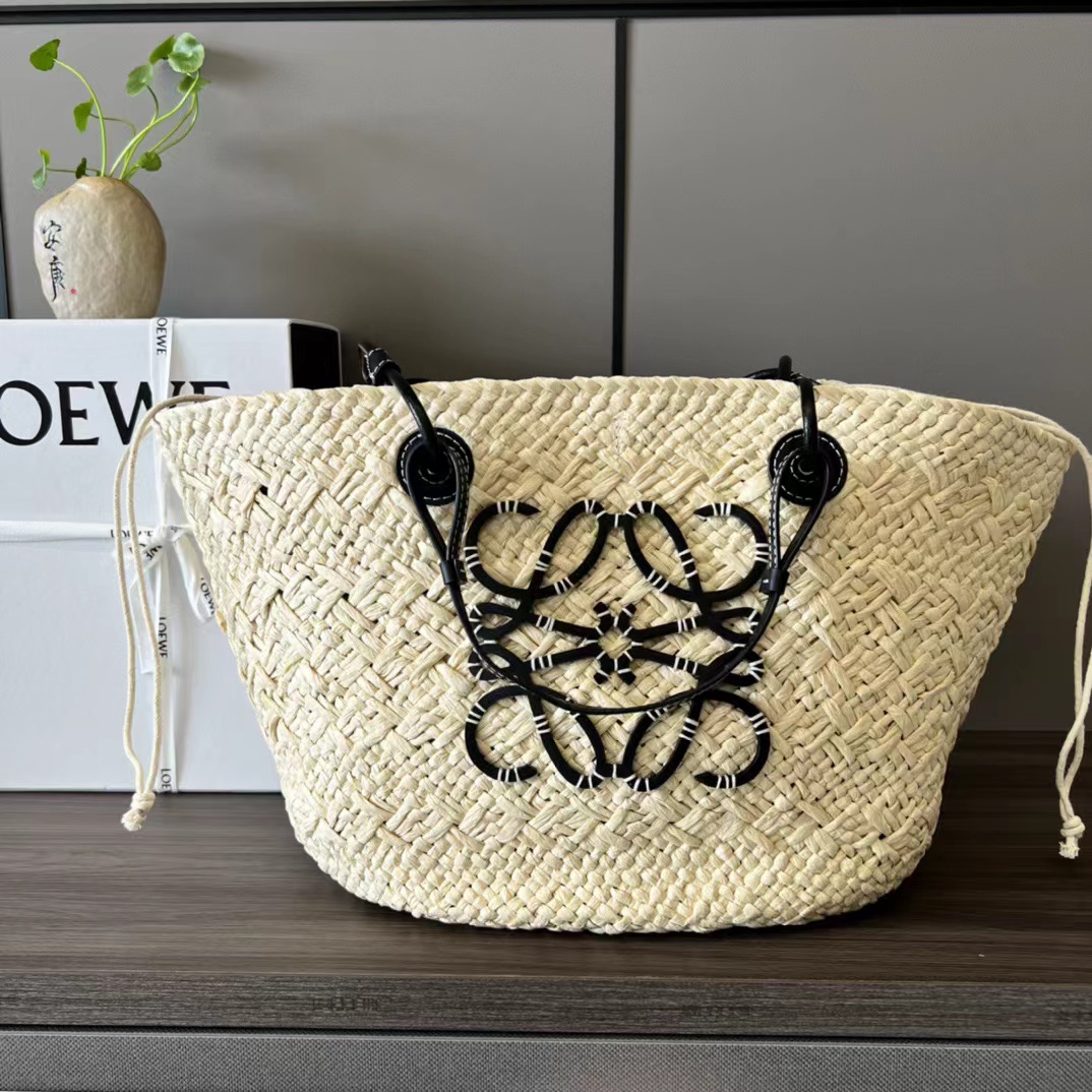Loewe ロエベ バッグ