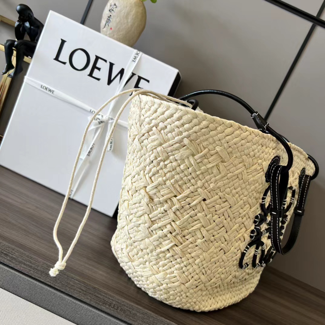 Loewe ロエベ バッグ