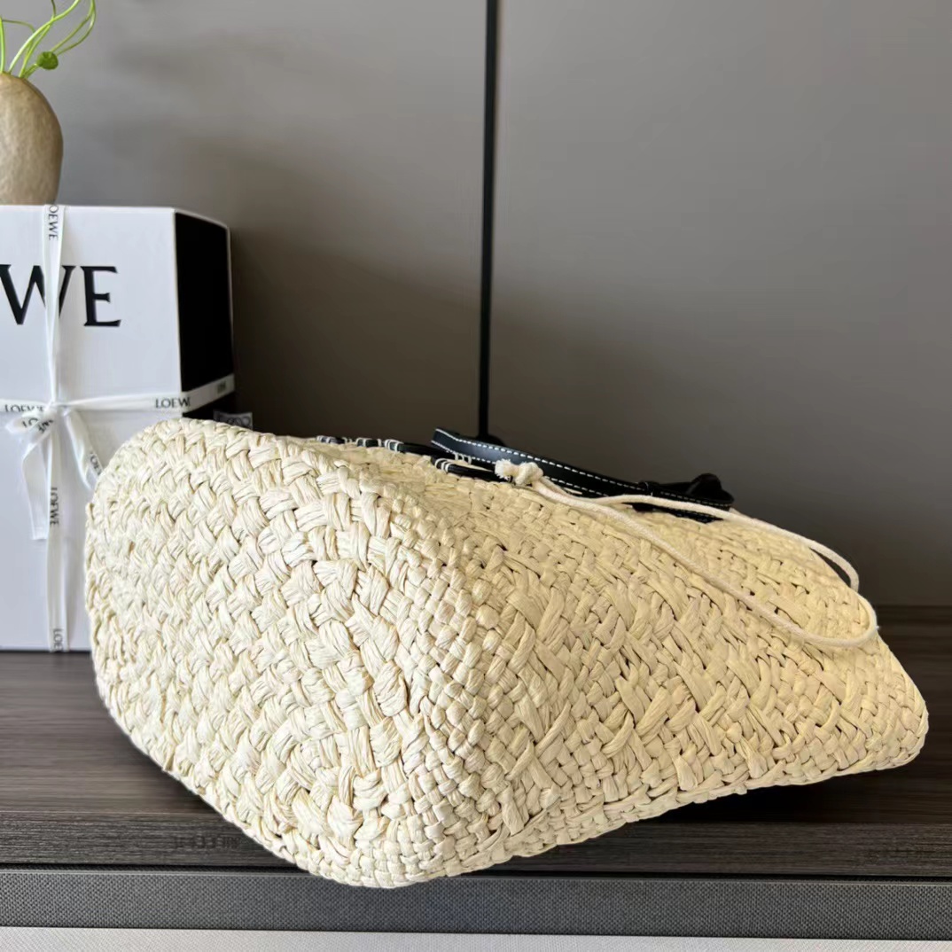 Loewe ロエベ バッグ