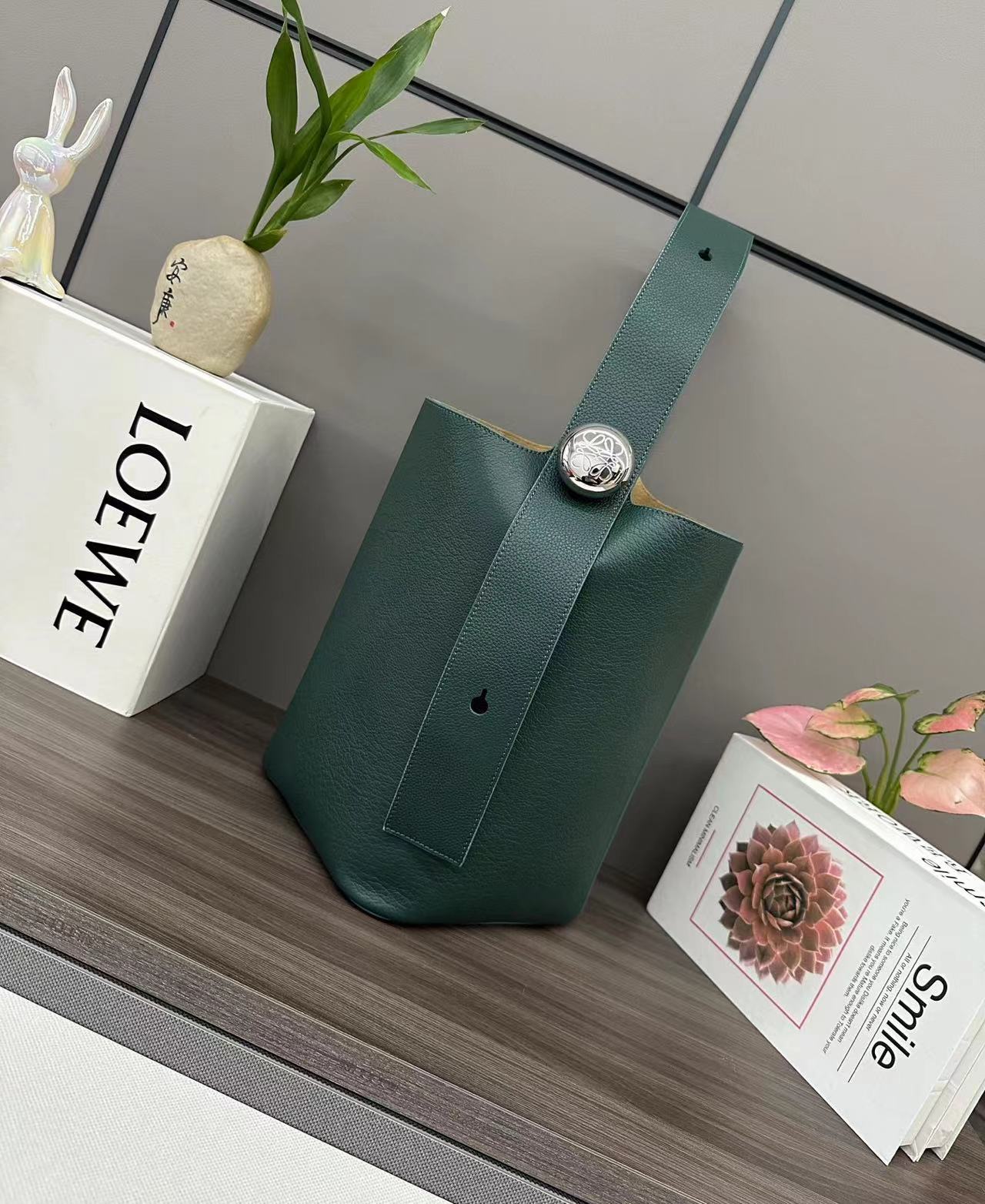 Loewe ロエベ バッグ