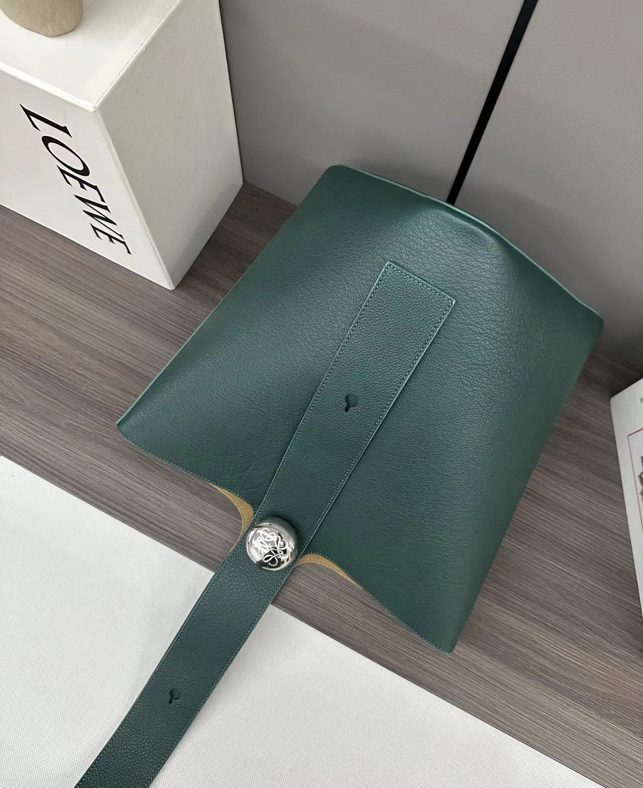 Loewe ロエベ バッグ