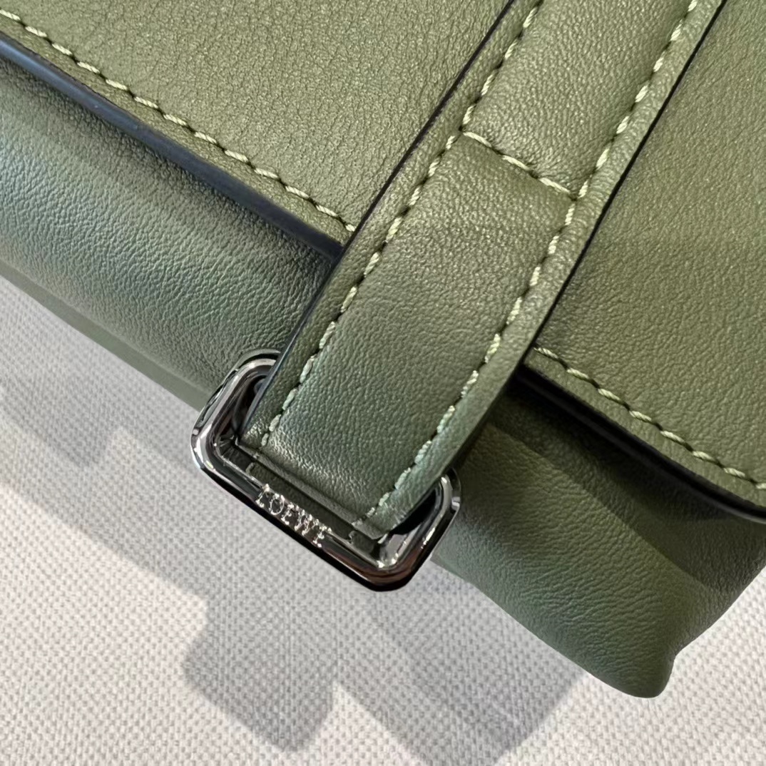 Loewe ロエベ バッグ