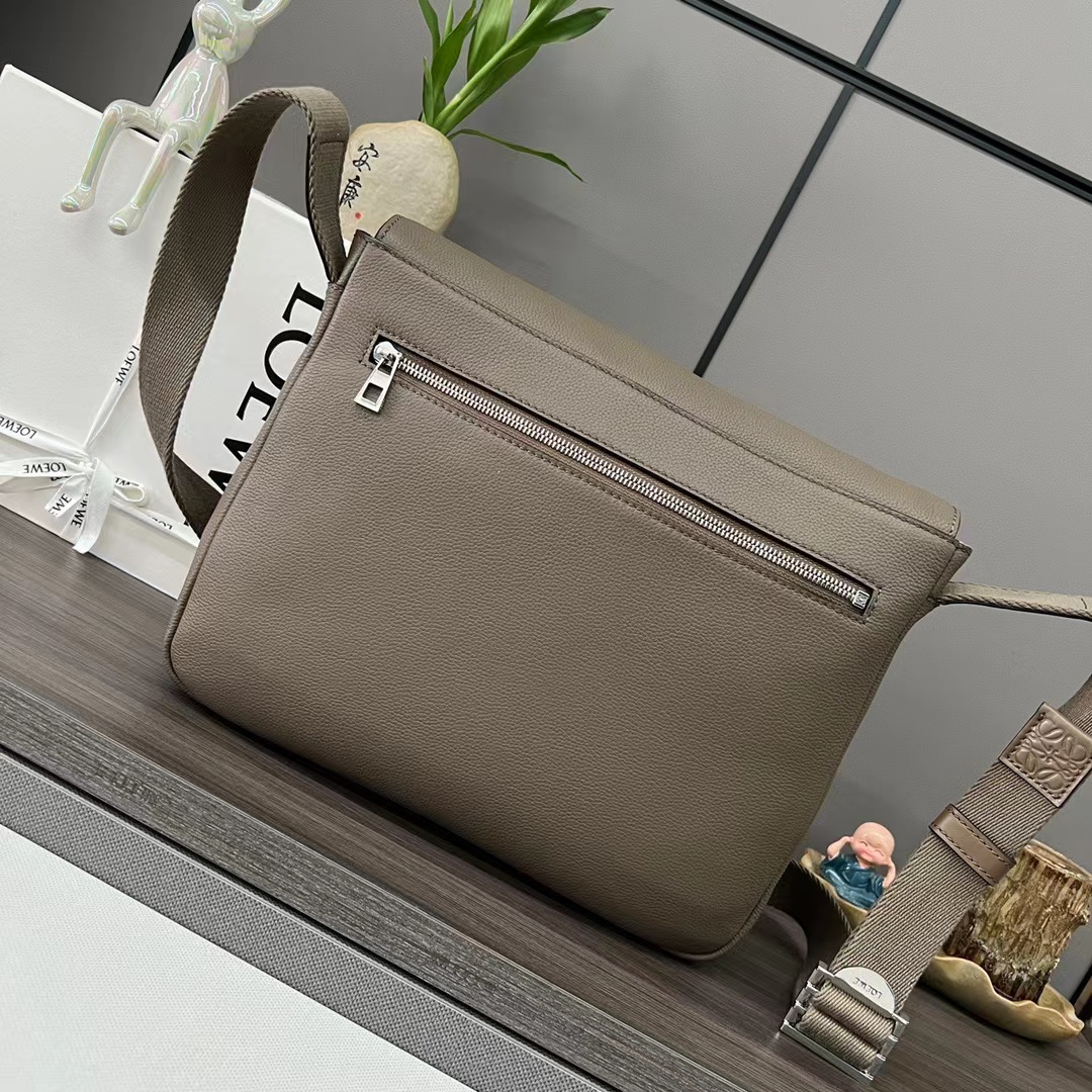 Loewe ロエベ バッグ