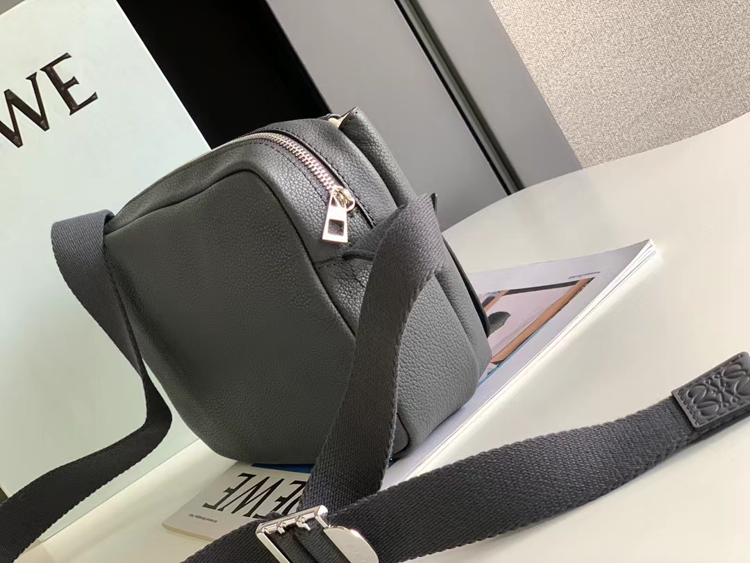 Loewe ロエベ バッグ