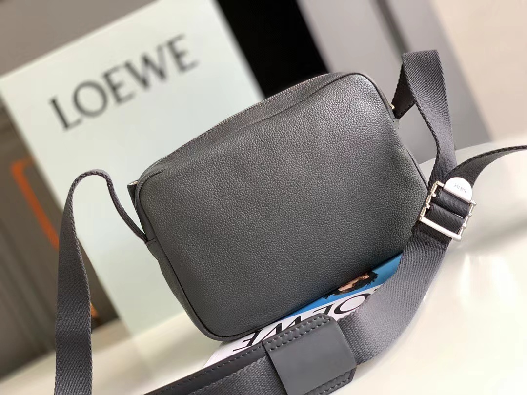 Loewe ロエベ バッグ