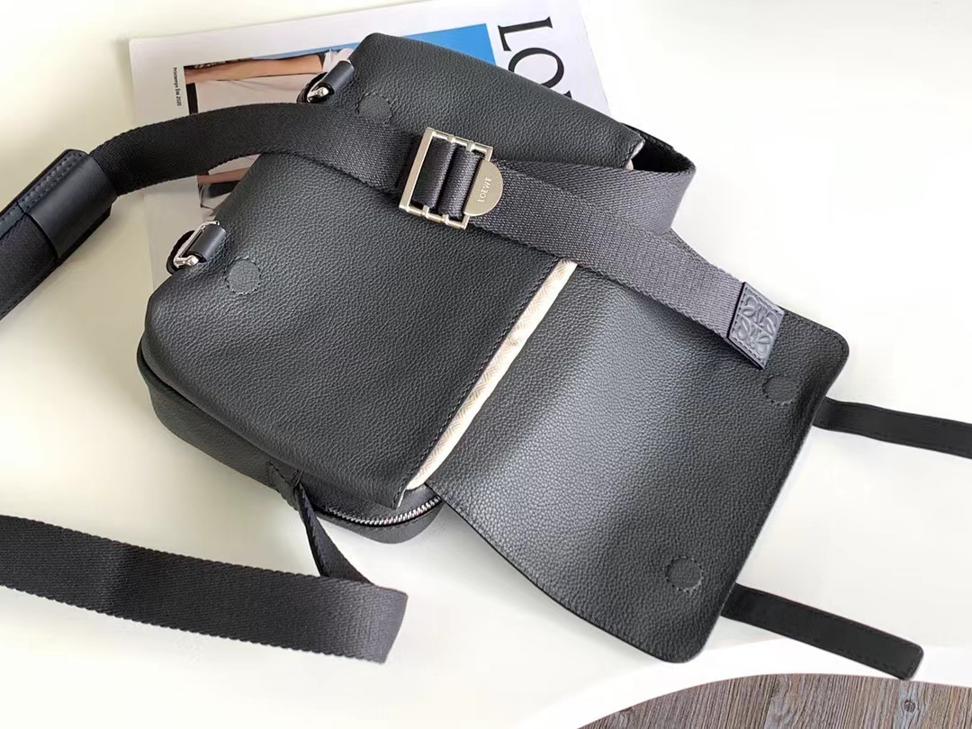 Loewe ロエベ バッグ