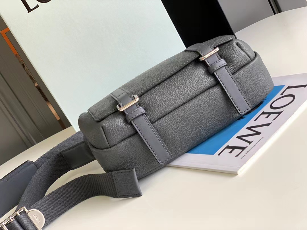 Loewe ロエベ バッグ