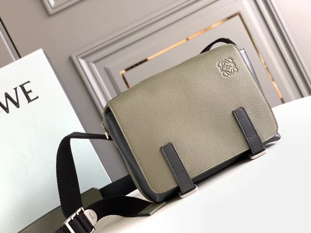 Loewe ロエベ バッグ