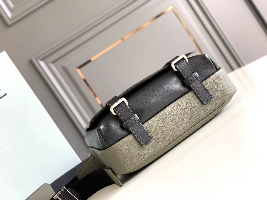 Loewe ロエベ バッグ