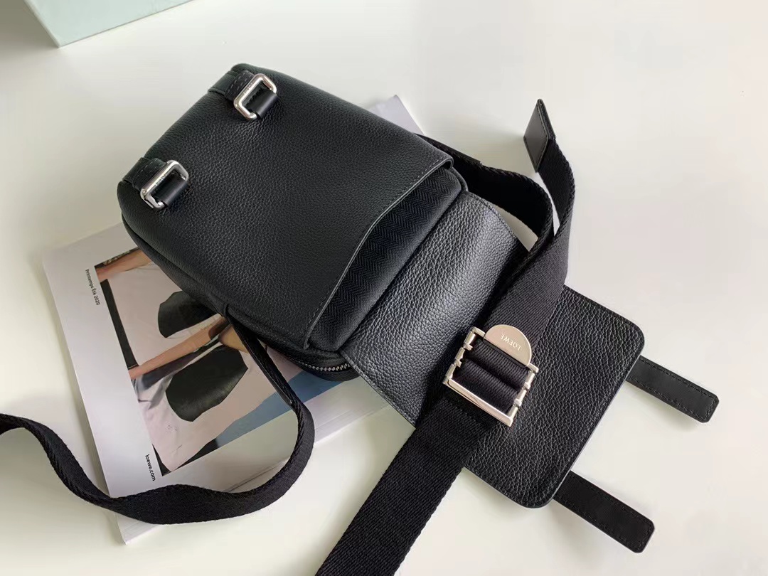 Loewe ロエベ バッグ