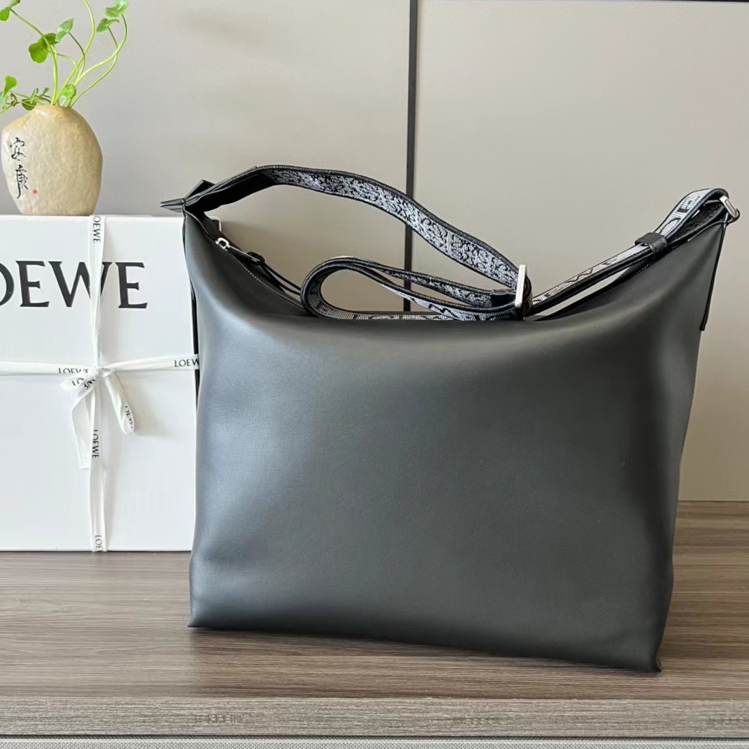 Loewe ロエベ バッグ