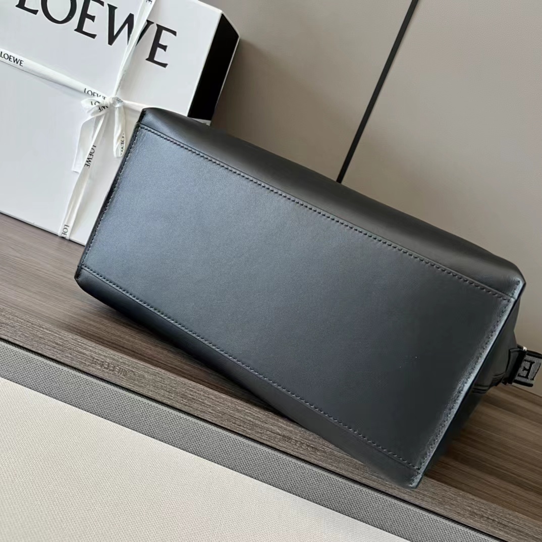 Loewe ロエベ バッグ
