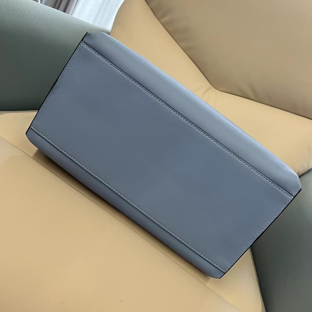Loewe ロエベ バッグ