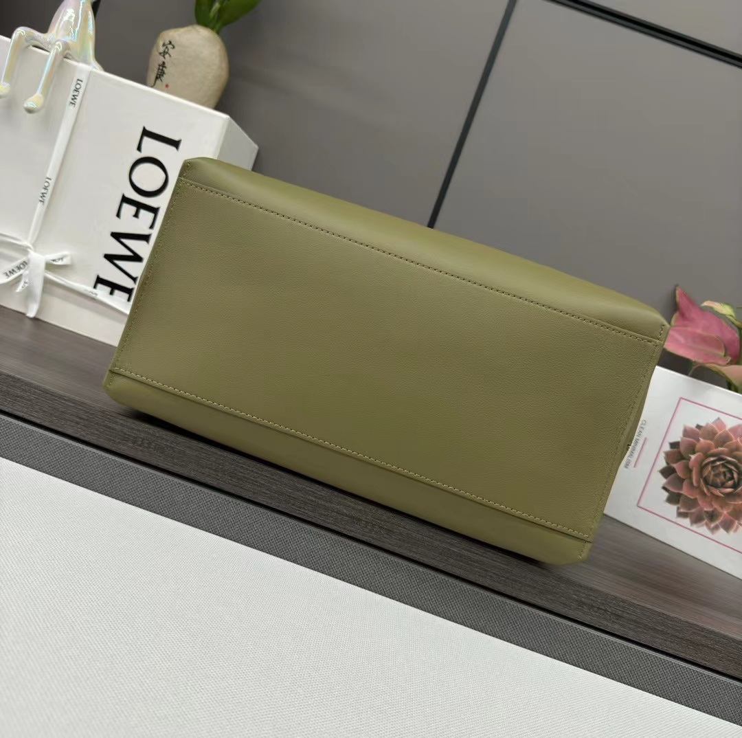 Loewe ロエベ バッグ