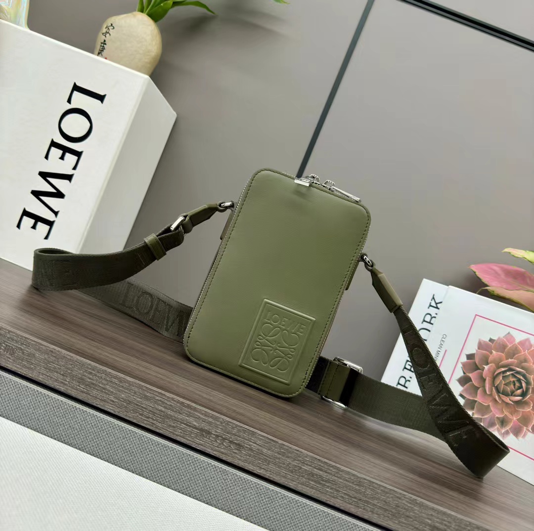 Loewe ロエベ バッグ