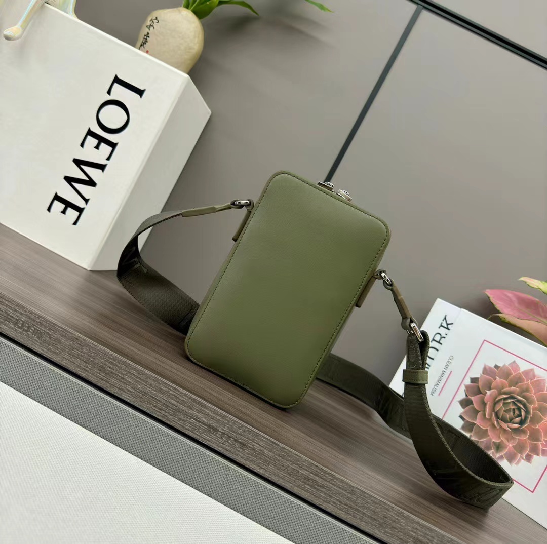 Loewe ロエベ バッグ