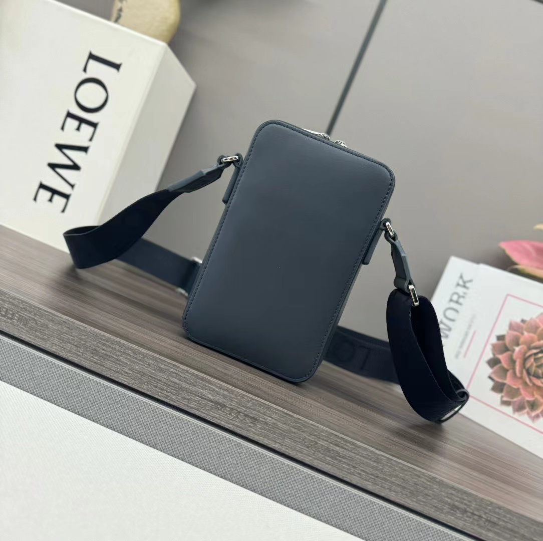 Loewe ロエベ バッグ