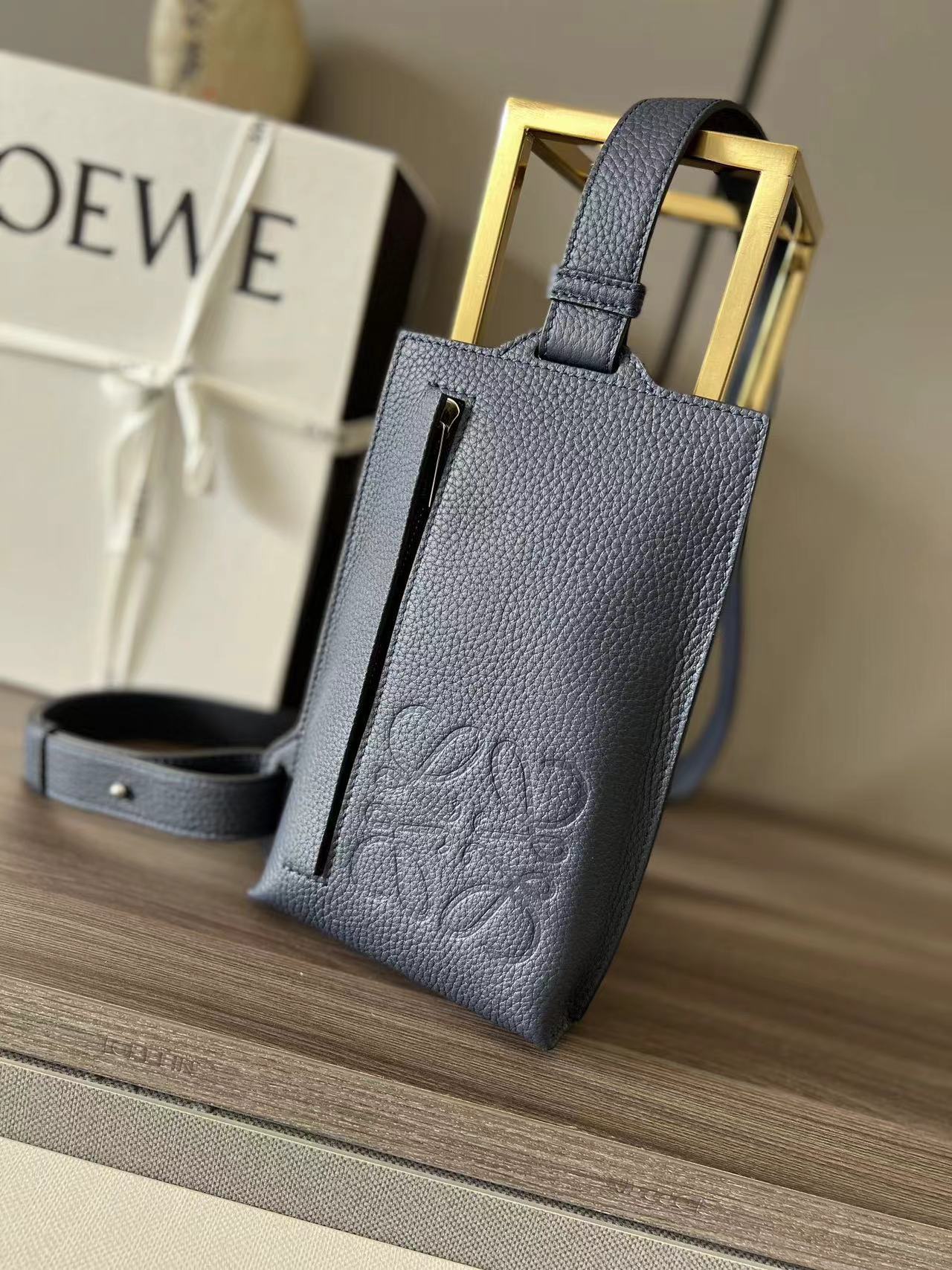 Loewe ロエベ バッグ
