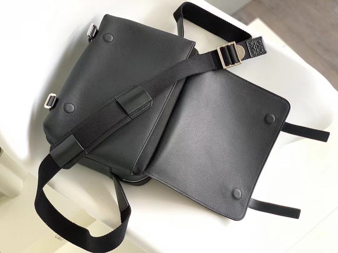 Loewe ロエベ バッグ