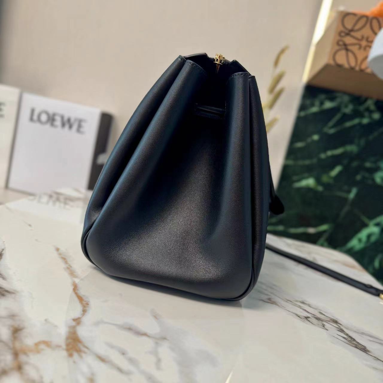 Loewe ロエベ バッグ