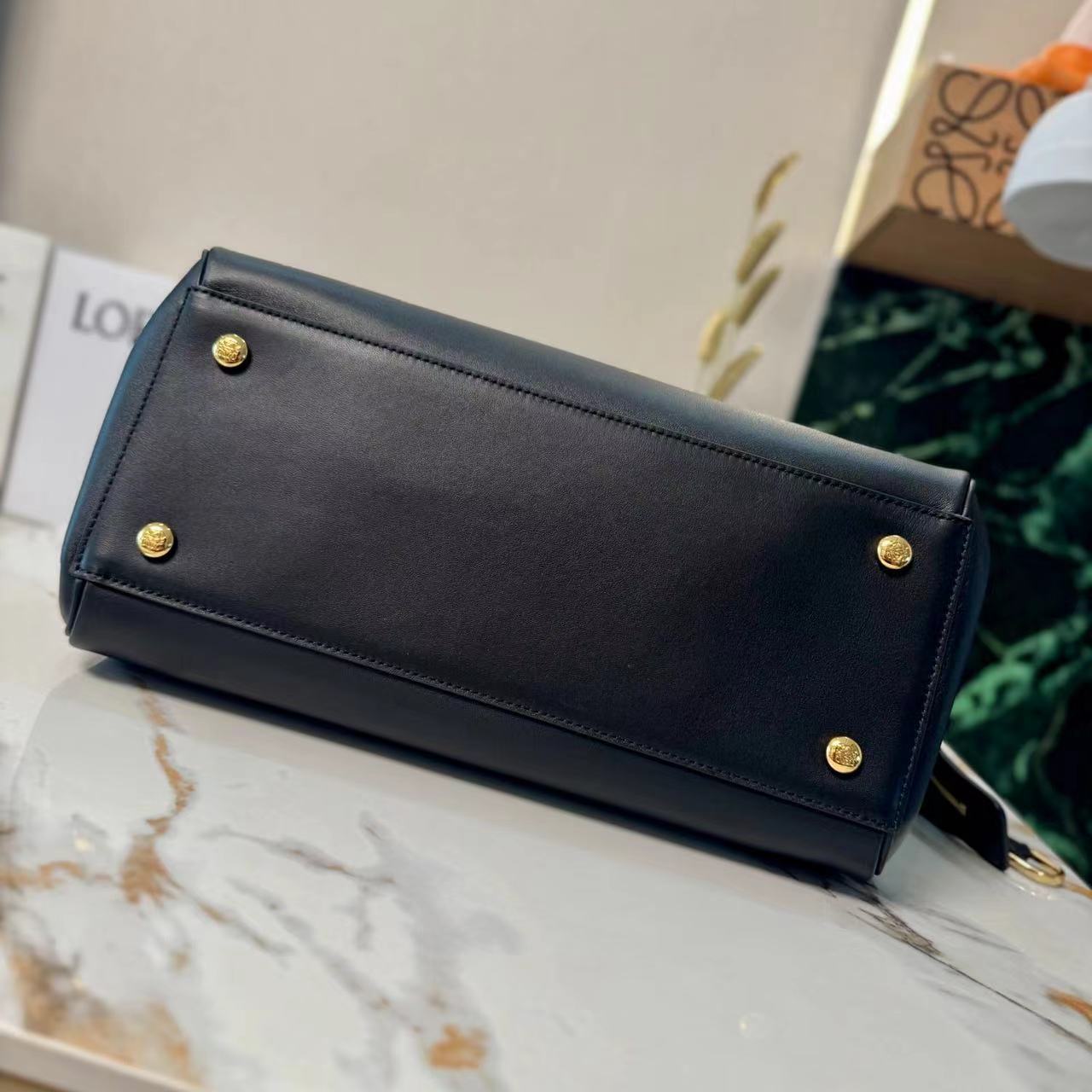 Loewe ロエベ バッグ