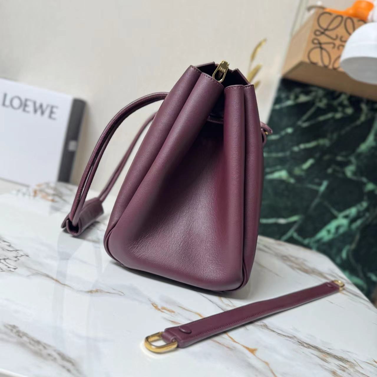 Loewe ロエベ バッグ