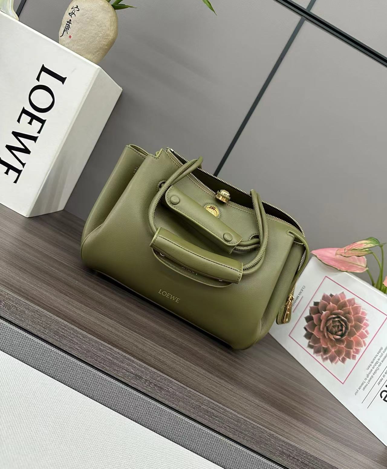 Loewe ロエベ バッグ