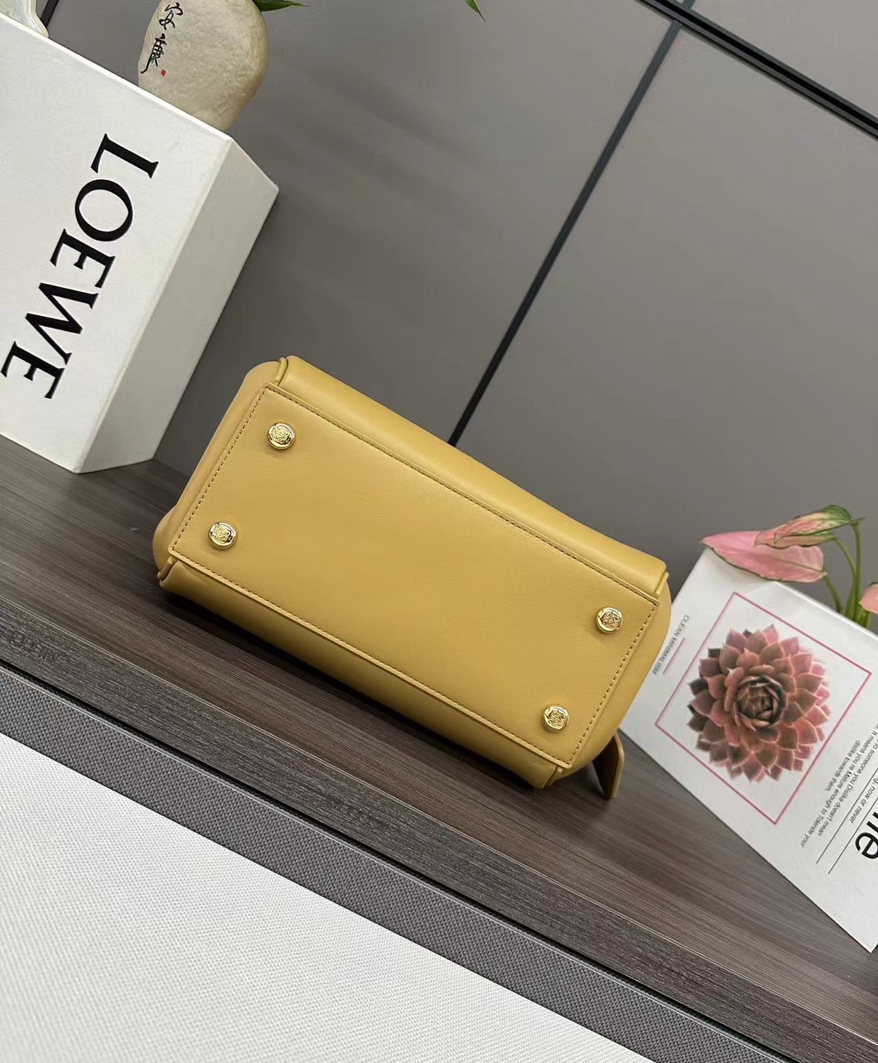 Loewe ロエベ バッグ