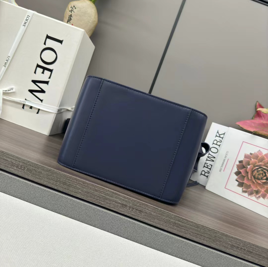 Loewe ロエベ バッグ