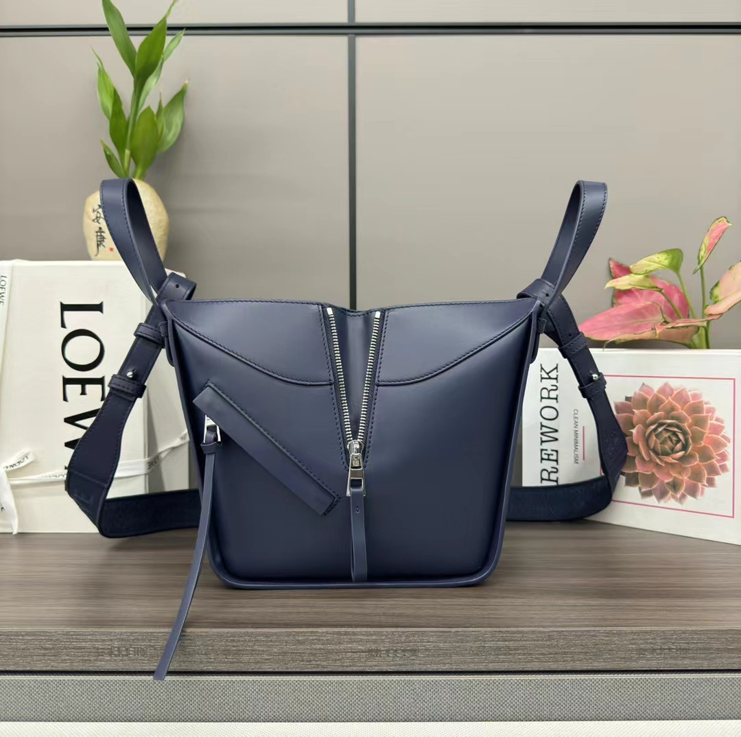Loewe ロエベ バッグ
